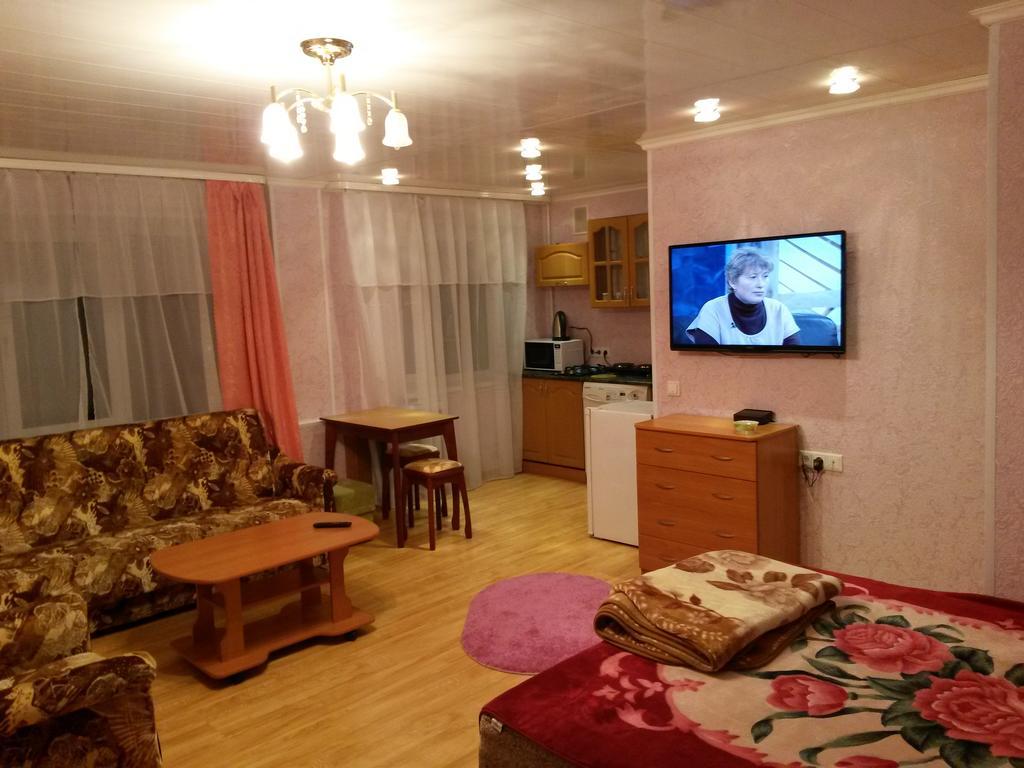 Apartment Na Oktyabrskoi ムルマンスク エクステリア 写真