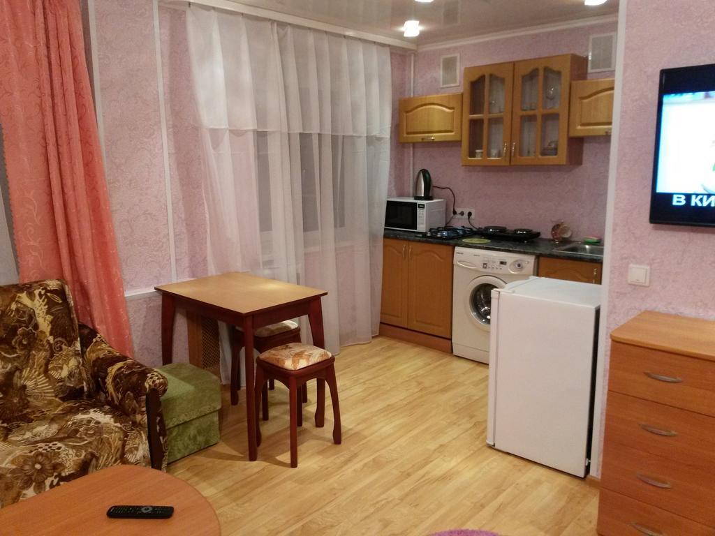 Apartment Na Oktyabrskoi ムルマンスク エクステリア 写真